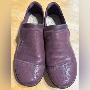 Clarks Cora Poppy Leather Slip-Ons